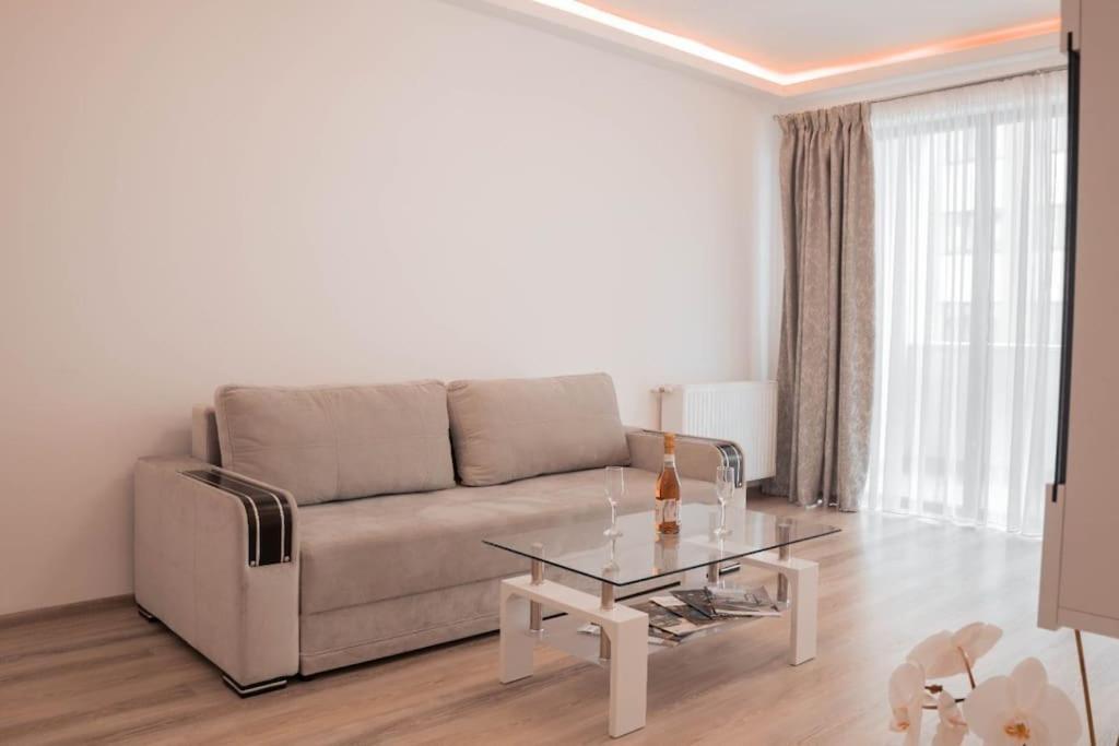 Apartament Zona Coresi Mall Braşov Exterior foto