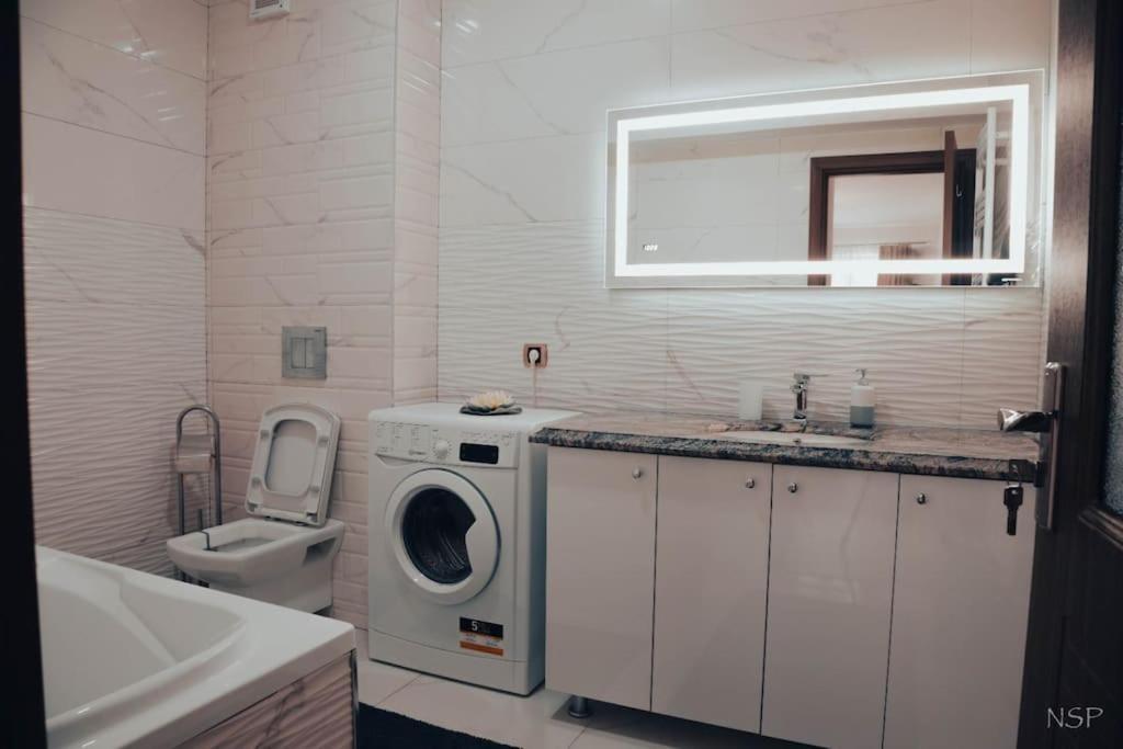 Apartament Zona Coresi Mall Braşov Exterior foto